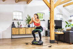 Vibrační deska TUNTURI Cardio Fit V10